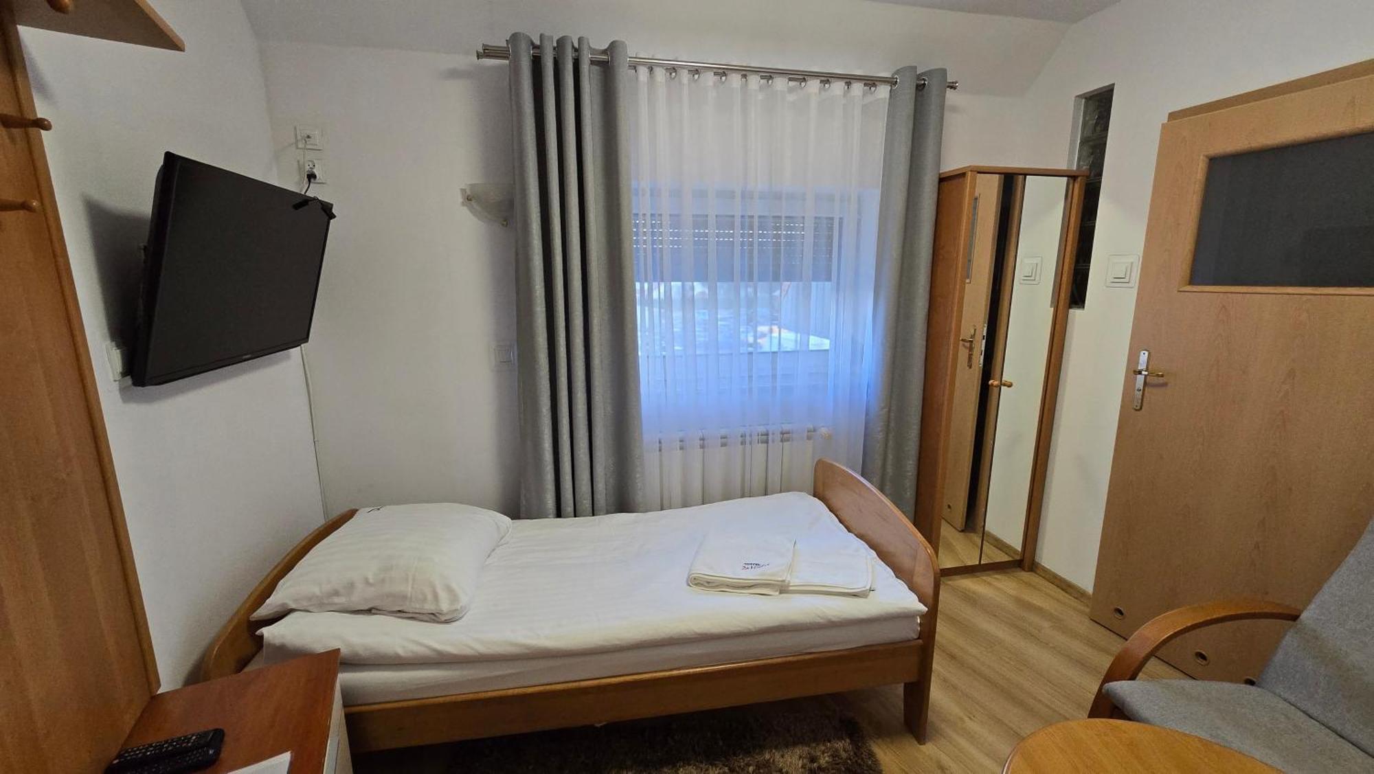 Motel Za Miedza Bralin Luaran gambar